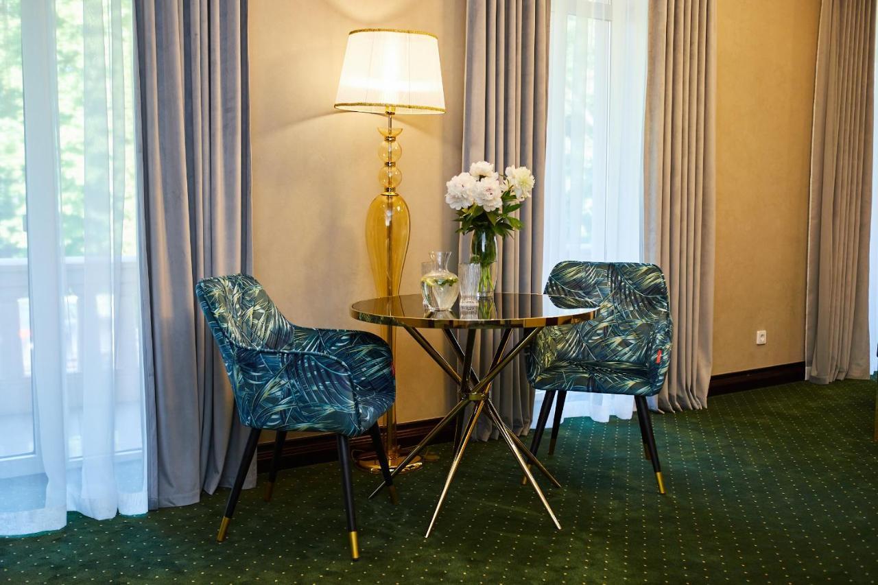 Arcadia Plaza Hotel Odessa Ngoại thất bức ảnh