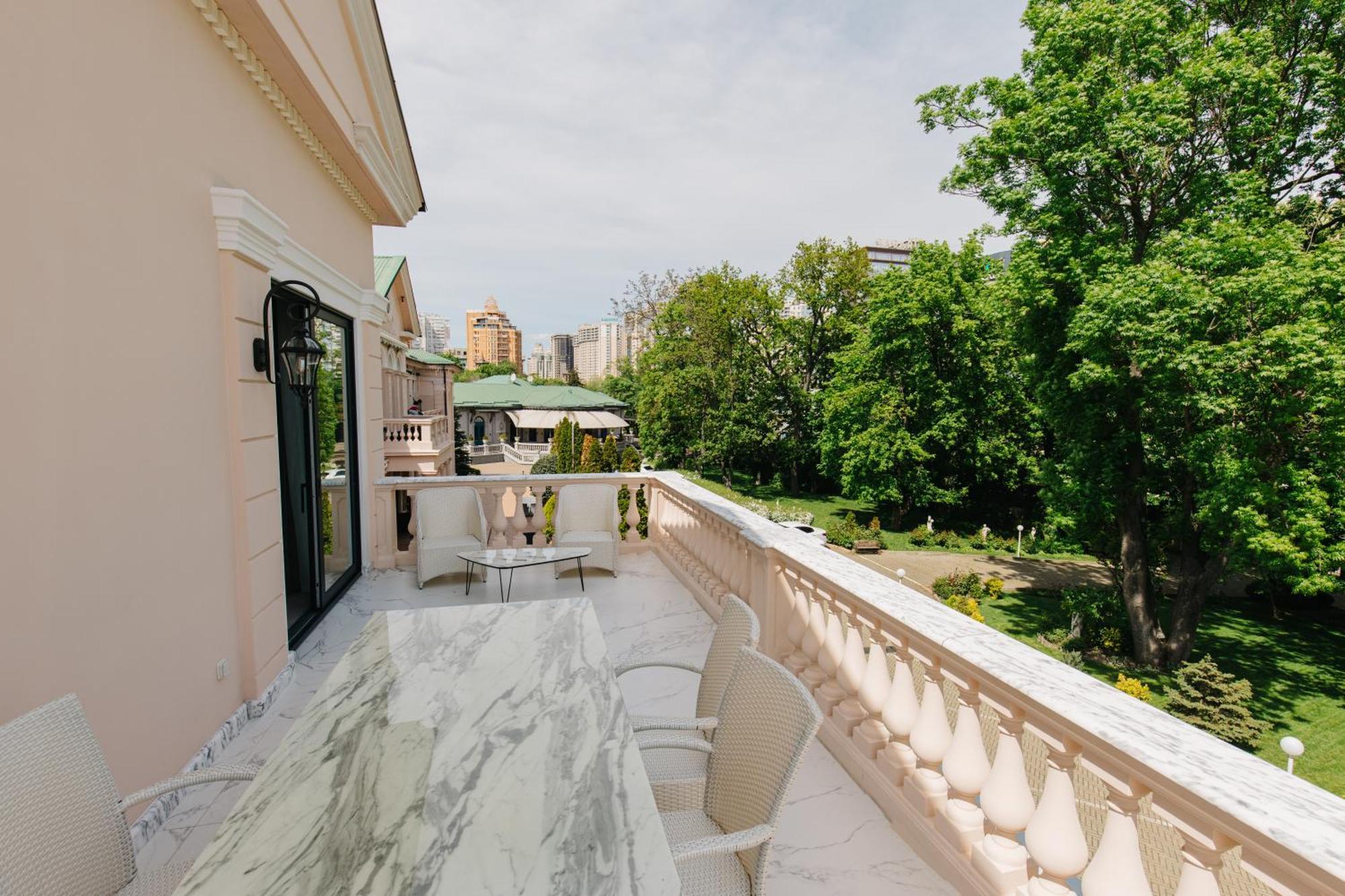 Arcadia Plaza Hotel Odessa Ngoại thất bức ảnh