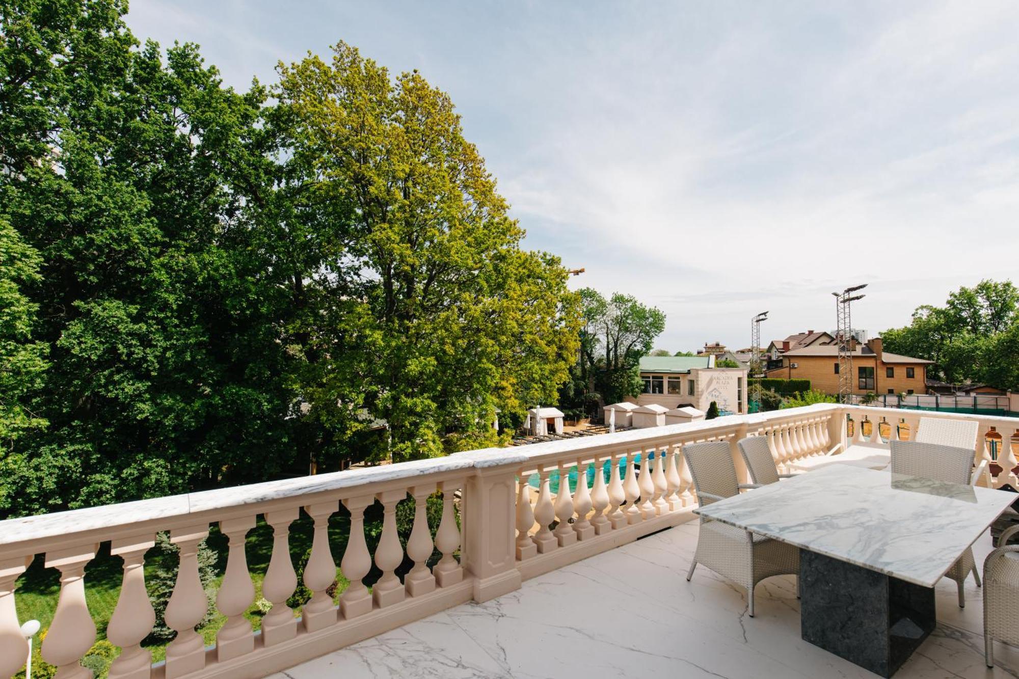 Arcadia Plaza Hotel Odessa Ngoại thất bức ảnh